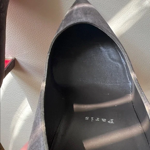 Christian Louboutin Gray Suede and Red Heels, Size 40 (10B) - Picture 10 of 15